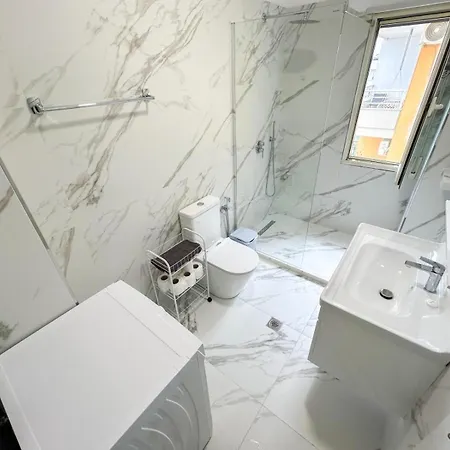 Q1 Qerret Apartment Golem (Tirana)